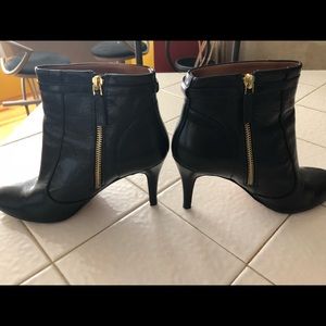 Heeled bootie